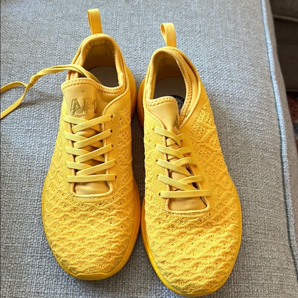 APL women’s techloom phantom yellow running shoes